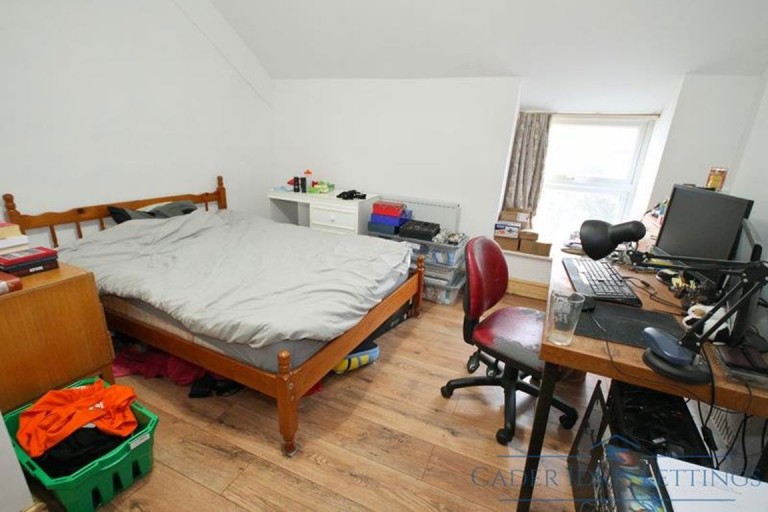 Images for 6 Bed Flat, (Top floor) Cliff Terrace