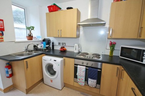 Click the photo for more details of 3 Bed Flat, (Flat 1) Caergog Terrace