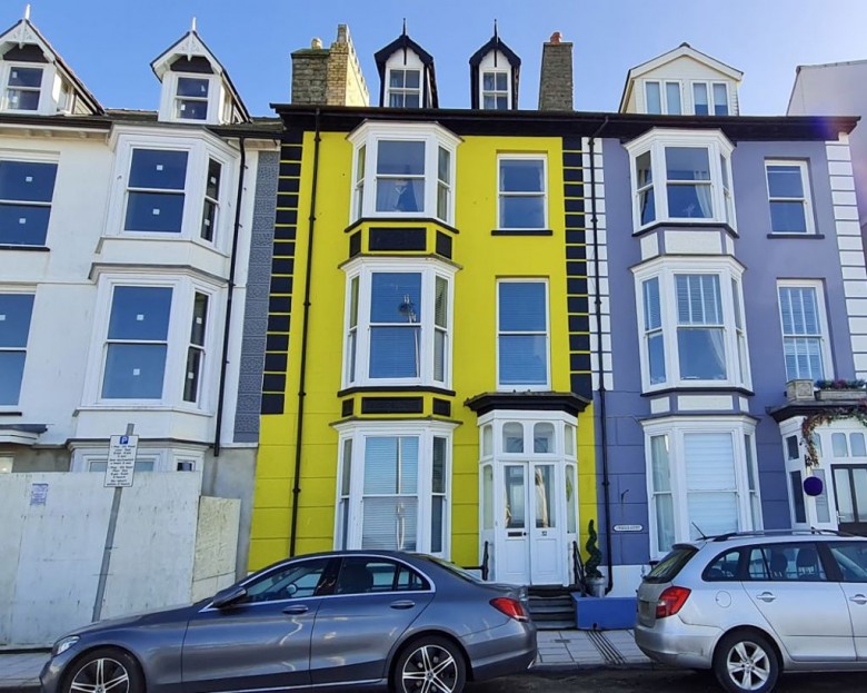 Click the photo for more details of Modern One-Bed Flat on Aberystwyth Seafront