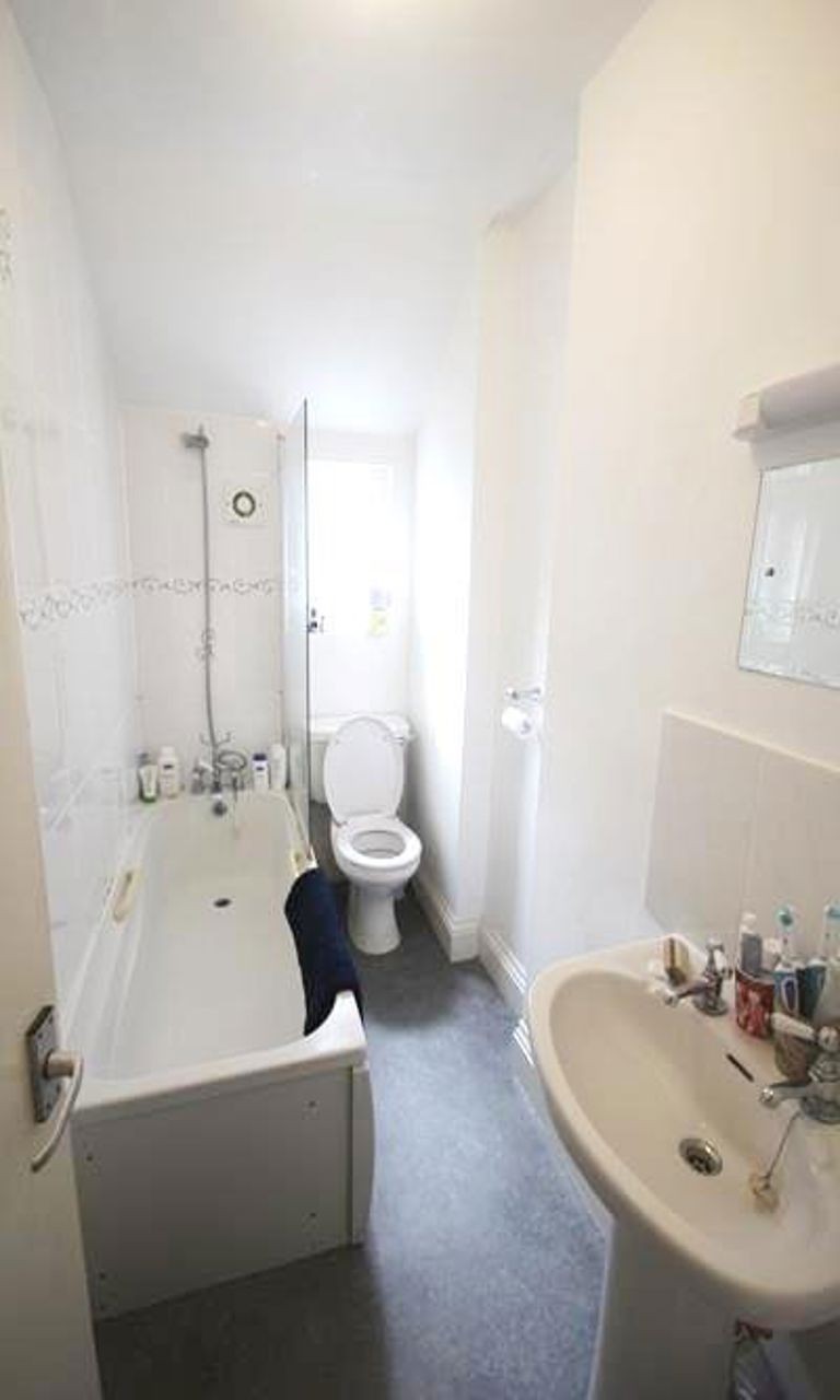 Images for Two Bedroom Maisonette, Queens Road